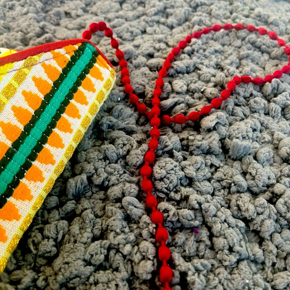 Handmade beautiful embroidery work Side bag - Picture 10 of 10